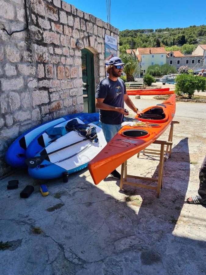 Apartmani Fortuna Zlarin Exteriér fotografie